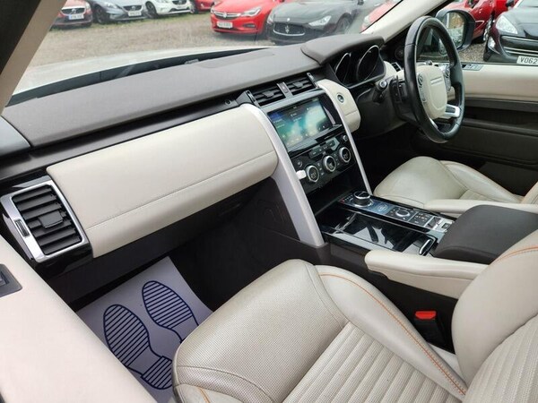 Used Land Rover Discovery 2017 for sale - 76247111: Photo 16