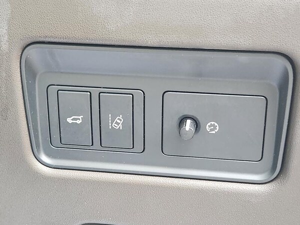 Used Land Rover Discovery 2017 for sale - 76247111: Photo 48