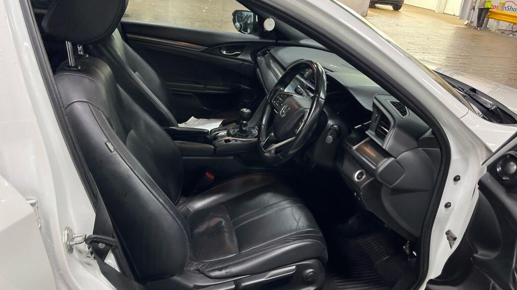 Used Honda Civic 2018 for sale - 77709756: Photo 11