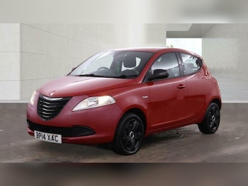 Used Chrysler Ypsilon 2014 for sale - 78549109: Photo