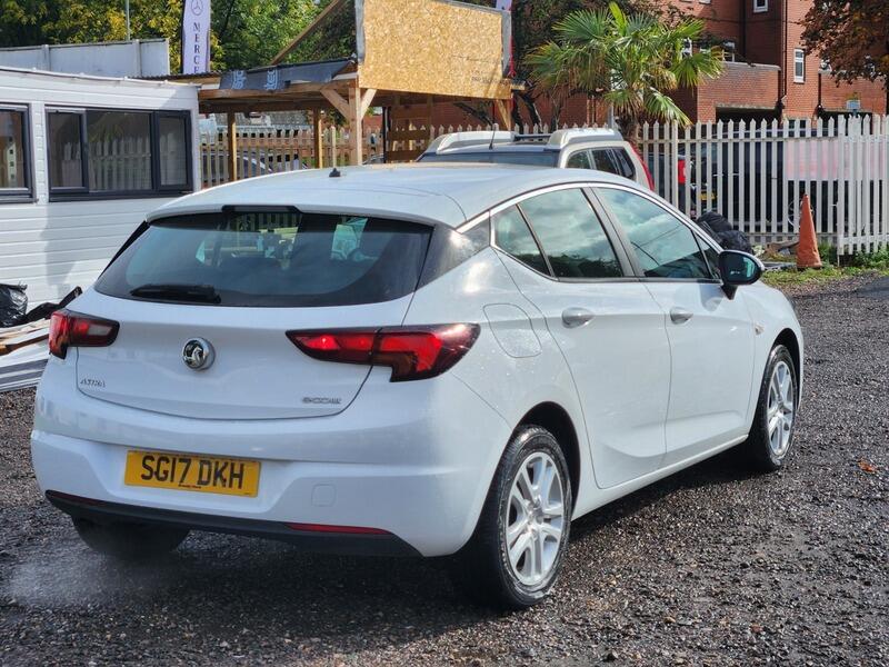 Used Vauxhall Astra 2017 for sale - 77040557: Photo 7