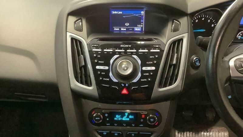 Used Ford Focus 2014 for sale - 76964499: Photo 2