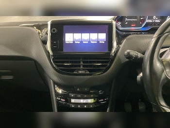 Used Peugeot 2008 2016 for sale - 77455441: Photo