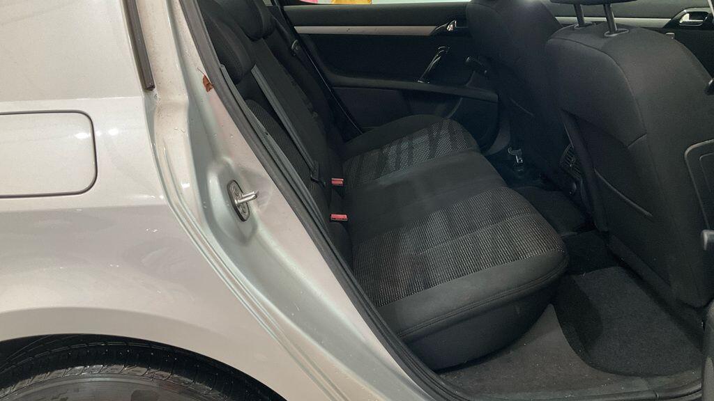 Used Peugeot 407 2010 for sale - 77400413: Photo 10