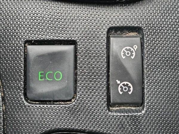 Used Renault Clio 2014 for sale - 73685166: Photo 22