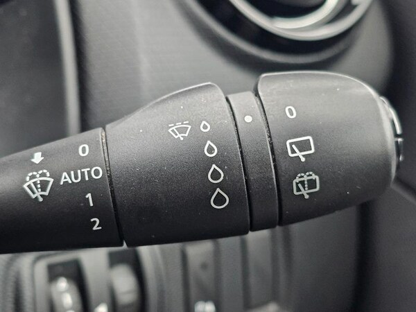 Used Renault Clio 2014 for sale - 73685166: Photo 27