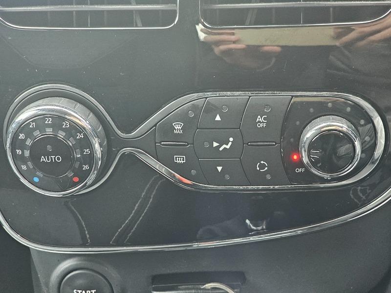 Used Renault Clio 2014 for sale - 77305150: Photo 23