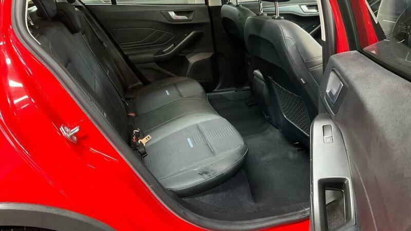 Used Ford Focus 2020 for sale - 76965076: Photo 11