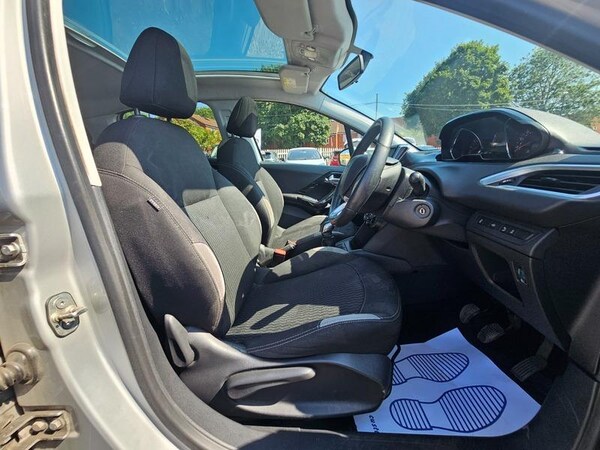 Used Peugeot 208 2015 for sale - 74978907: Photo 11