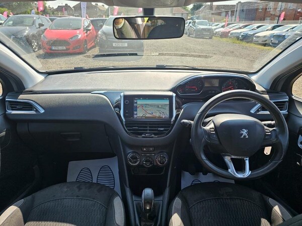 Used Peugeot 208 2015 for sale - 74978907: Photo 16