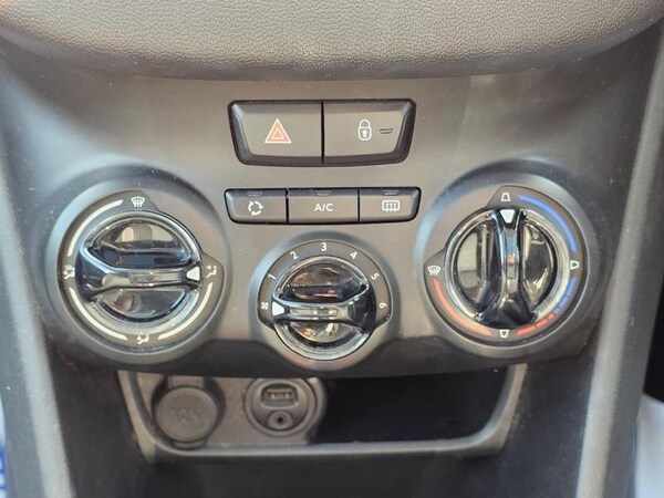 Used Peugeot 208 2015 for sale - 74978907: Photo 19