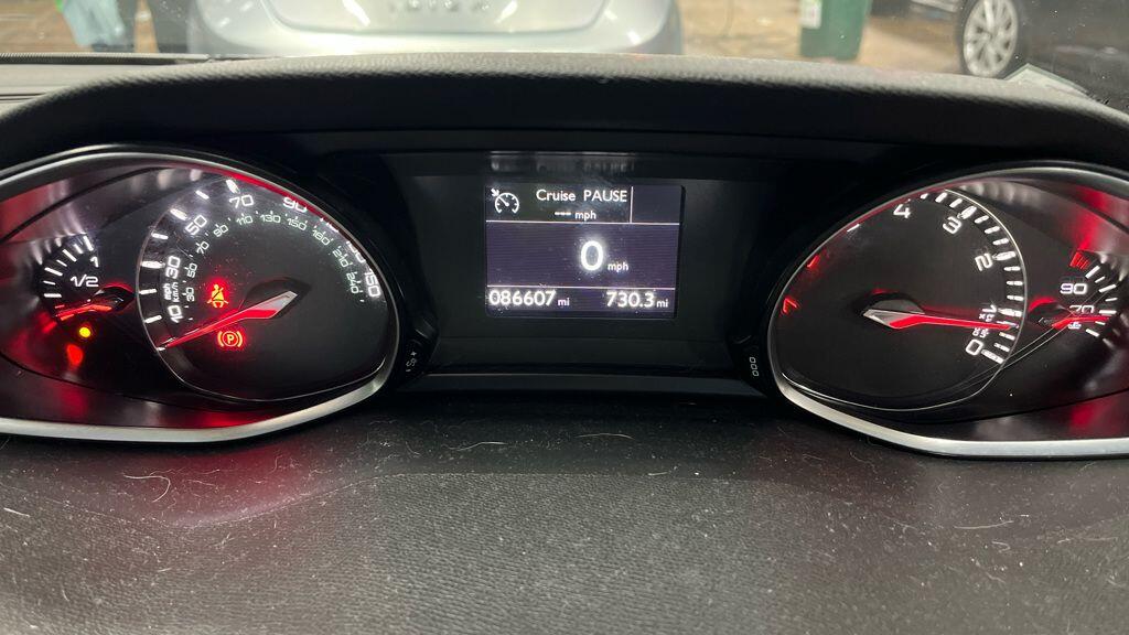 Used Peugeot 308 2015 for sale - 77709661: Photo 11