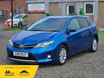 Used Toyota Auris 2013 for sale - 74081190: Photo