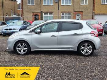 Used Peugeot 208 2014 for sale - 73473174: Photo