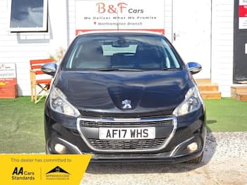 Used Peugeot 208 2017 for sale - 79669528: Photo