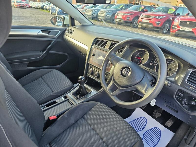 Used Volkswagen Golf 2017 for sale - 76759444: Photo 16