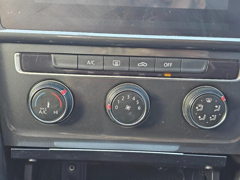 Used Volkswagen Golf 2017 for sale - 76759444: Photo 30