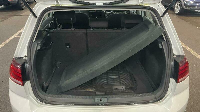 Used Volkswagen Golf 2017 for sale - 76759444: Photo 8