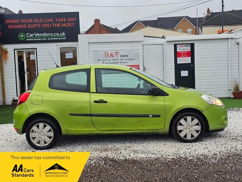 Used Renault Clio 2009 for sale - 77400699: Photo 4