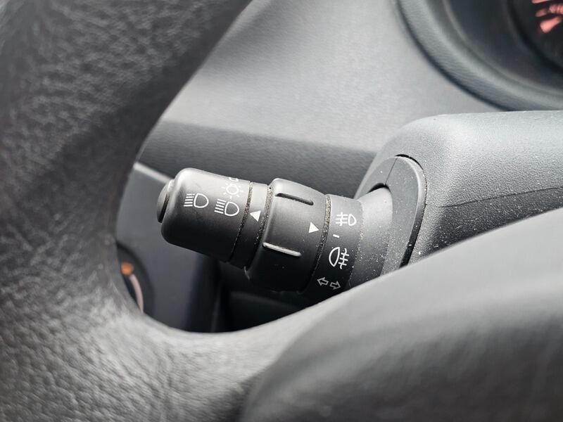 Used Renault Clio 2009 for sale - 77400699: Photo 8