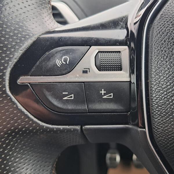 Used Peugeot 3008 2017 for sale - 76247632: Photo 17