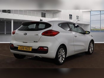 Used Kia Pro Ceed 2016 for sale - 75953999: Photo