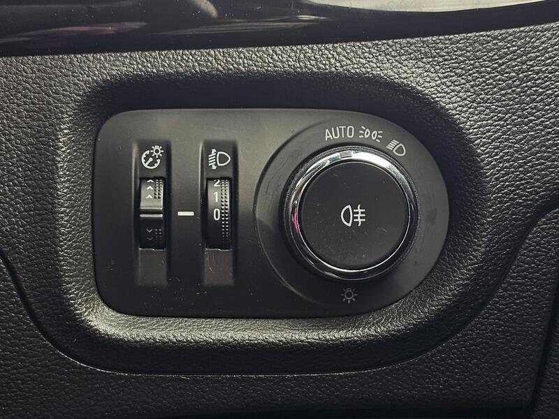 Used Vauxhall Astra 2018 for sale - 78220002: Photo 24