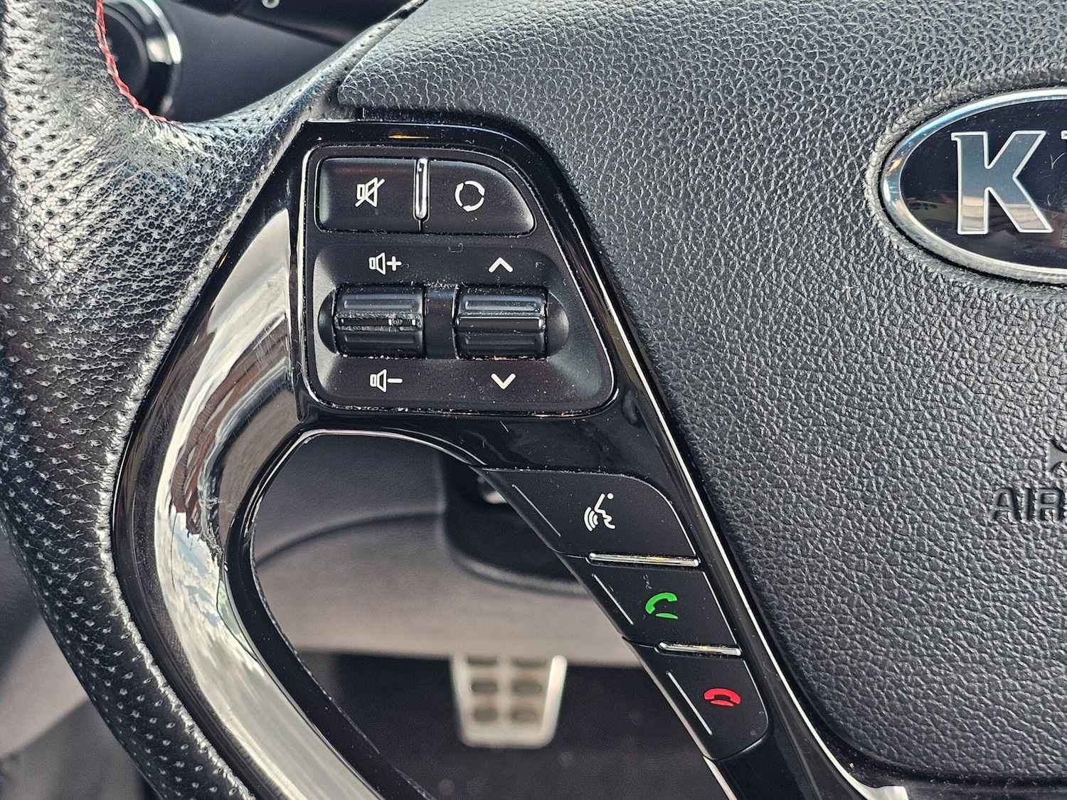 Used Kia Pro Ceed 2014 for sale - 76658298: Photo 24