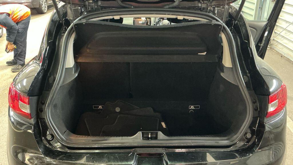 Used Renault Clio for sale - 77705578: Photo 11