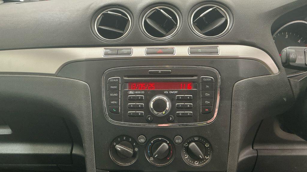 Used Ford Galaxy 2015 for sale - 77637704: Photo 11