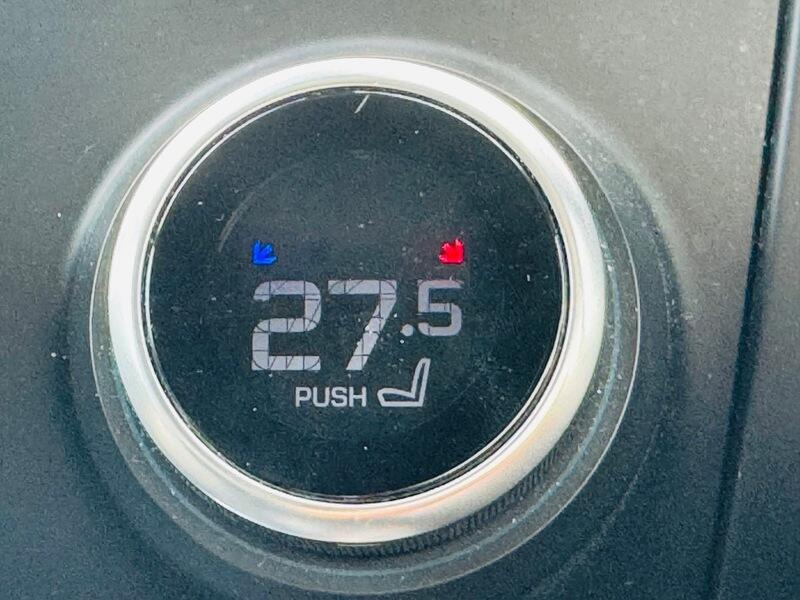 Used Jaguar E-Pace 2018 for sale - 77982405: Photo 36