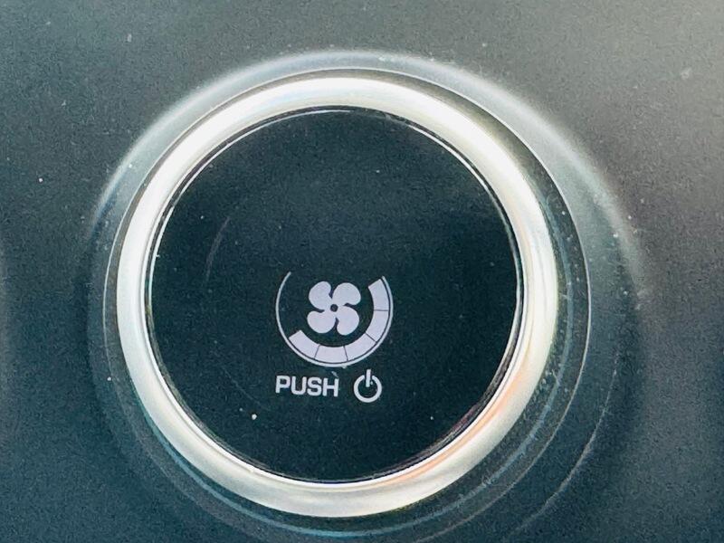 Used Jaguar E-Pace 2018 for sale - 77982405: Photo 37