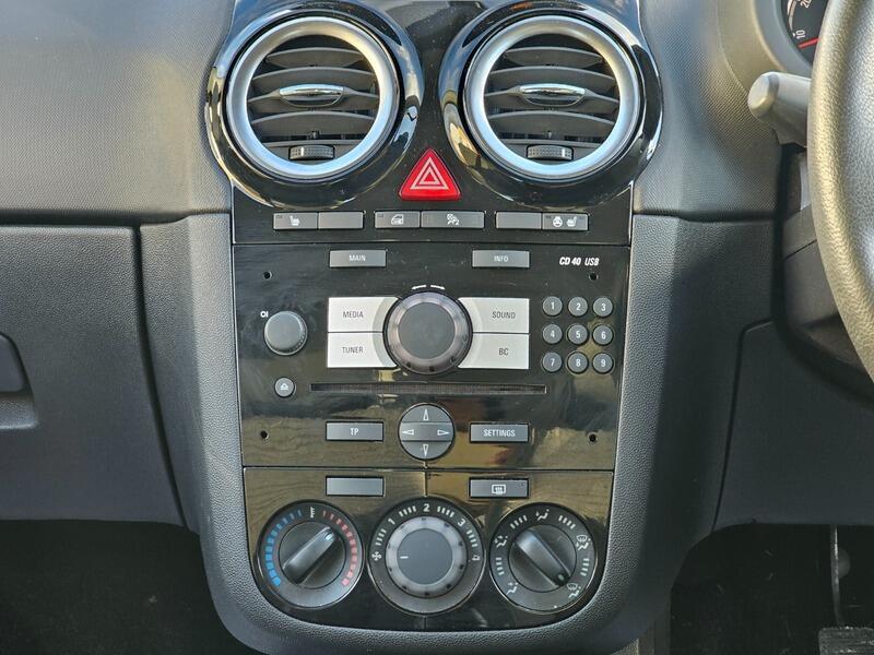 Used Vauxhall Corsa 2014 for sale - 77081981: Photo 17