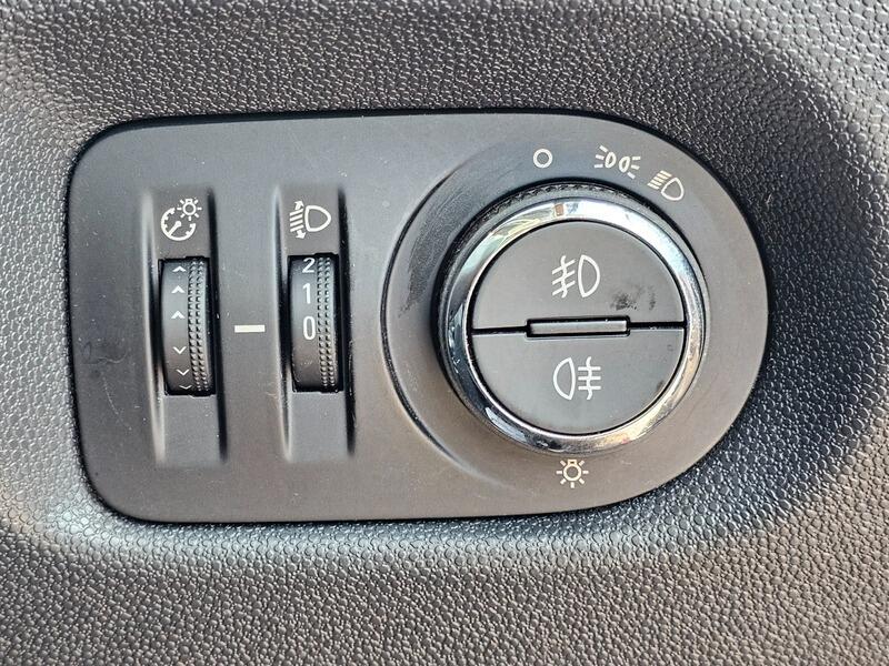 Used Vauxhall Corsa 2014 for sale - 77081981: Photo 22