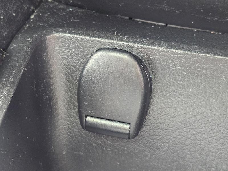 Used Nissan Qashqai 2016 for sale - 76990233: Photo 33