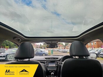 Used Nissan Qashqai 2016 for sale - 76990233: Photo