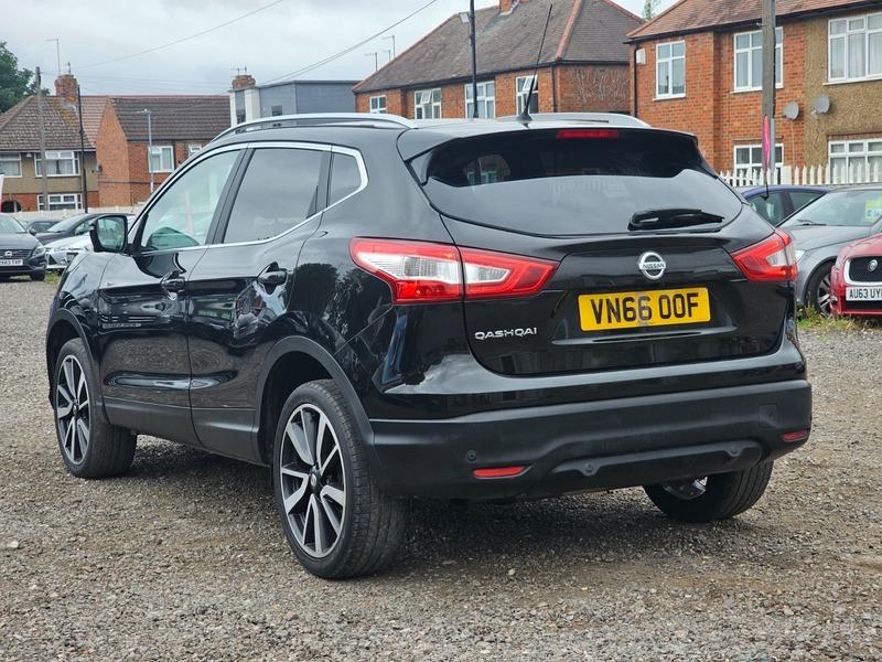 Used Nissan Qashqai 2016 for sale - 76990233: Photo 8