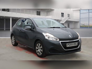 Used Peugeot 208 2015 for sale - 77839846: Photo
