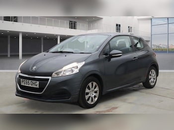 Used Peugeot 208 2015 for sale - 77839846: Photo