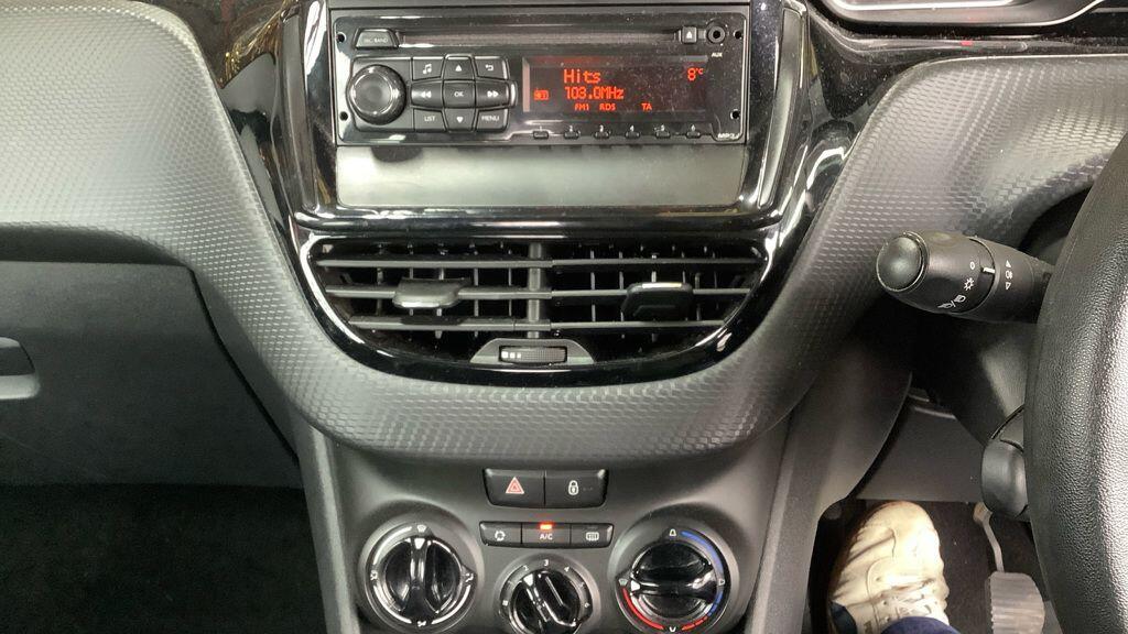 Used Peugeot 208 2015 for sale - 77839846: Photo 3