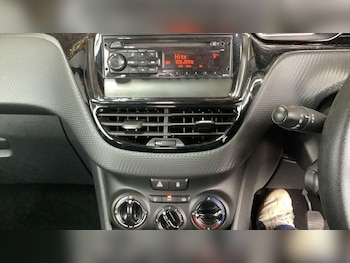 Used Peugeot 208 2015 for sale - 77839846: Photo