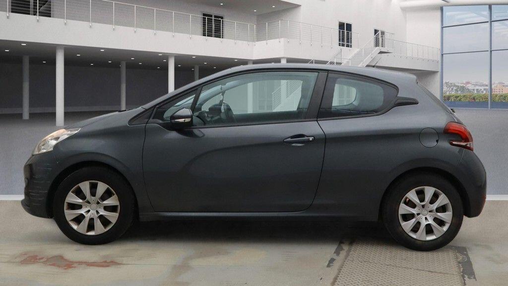 Used Peugeot 208 2015 for sale - 77839846: Photo 7