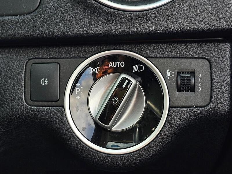 Used Mercedes-Benz C Class 2012 for sale - 77377473: Photo 27