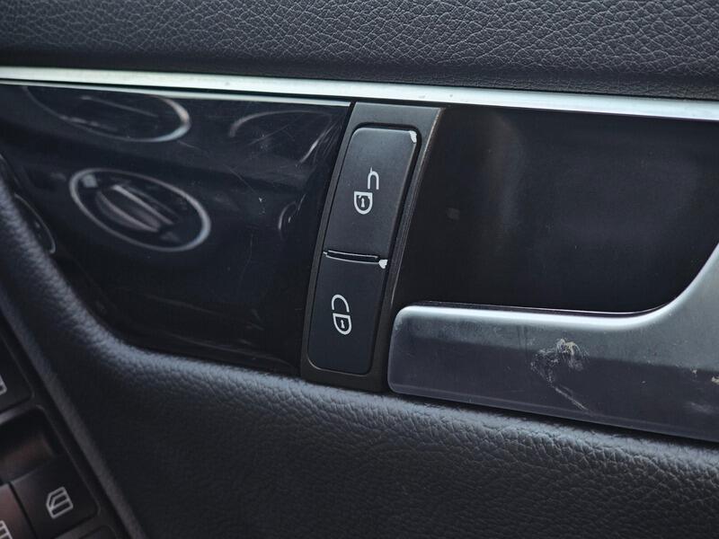 Used Mercedes-Benz C Class 2012 for sale - 77377473: Photo 30