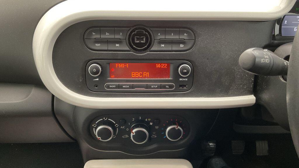 Used Renault Twingo for sale - 78128275: Photo 3