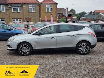 Used Chrysler Delta 2012 for sale - 79316575: Photo