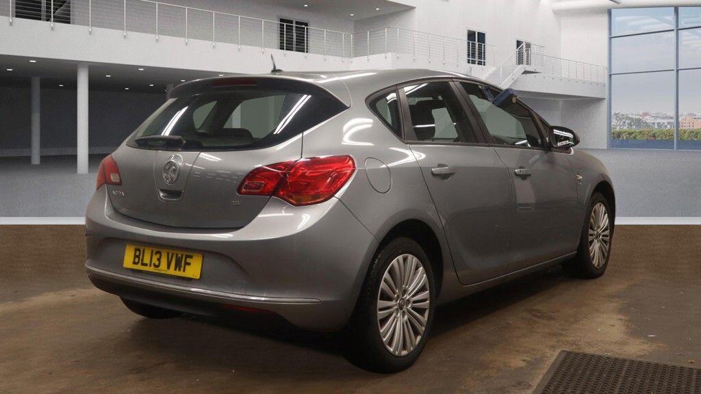 Used Vauxhall Astra 2013 for sale - 77411204: Photo 5
