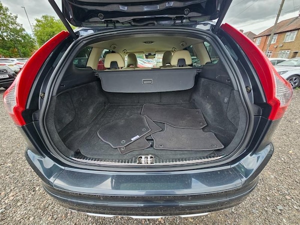 Used Volvo XC60 2014 for sale - 75060160: Photo 17