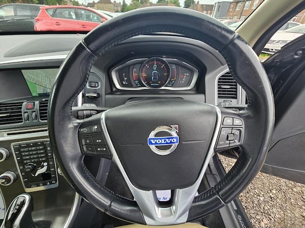 Used Volvo XC60 2014 for sale - 75060160: Photo 31