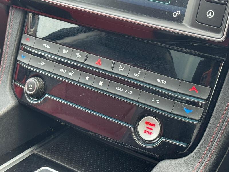 Used Jaguar F-Pace 2016 for sale - 76433005: Photo 33